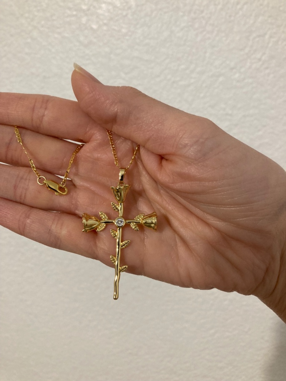 Child of Wild Rosa Sacra Necklace Gold cross rose flower pendant necklace gold - Picture 8 of 16